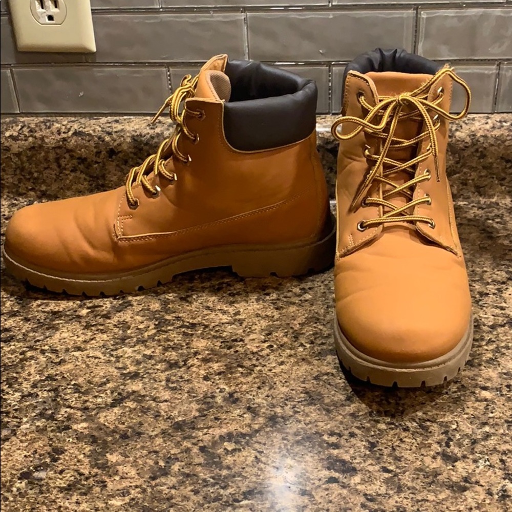 Women’s Work boot from Rue21